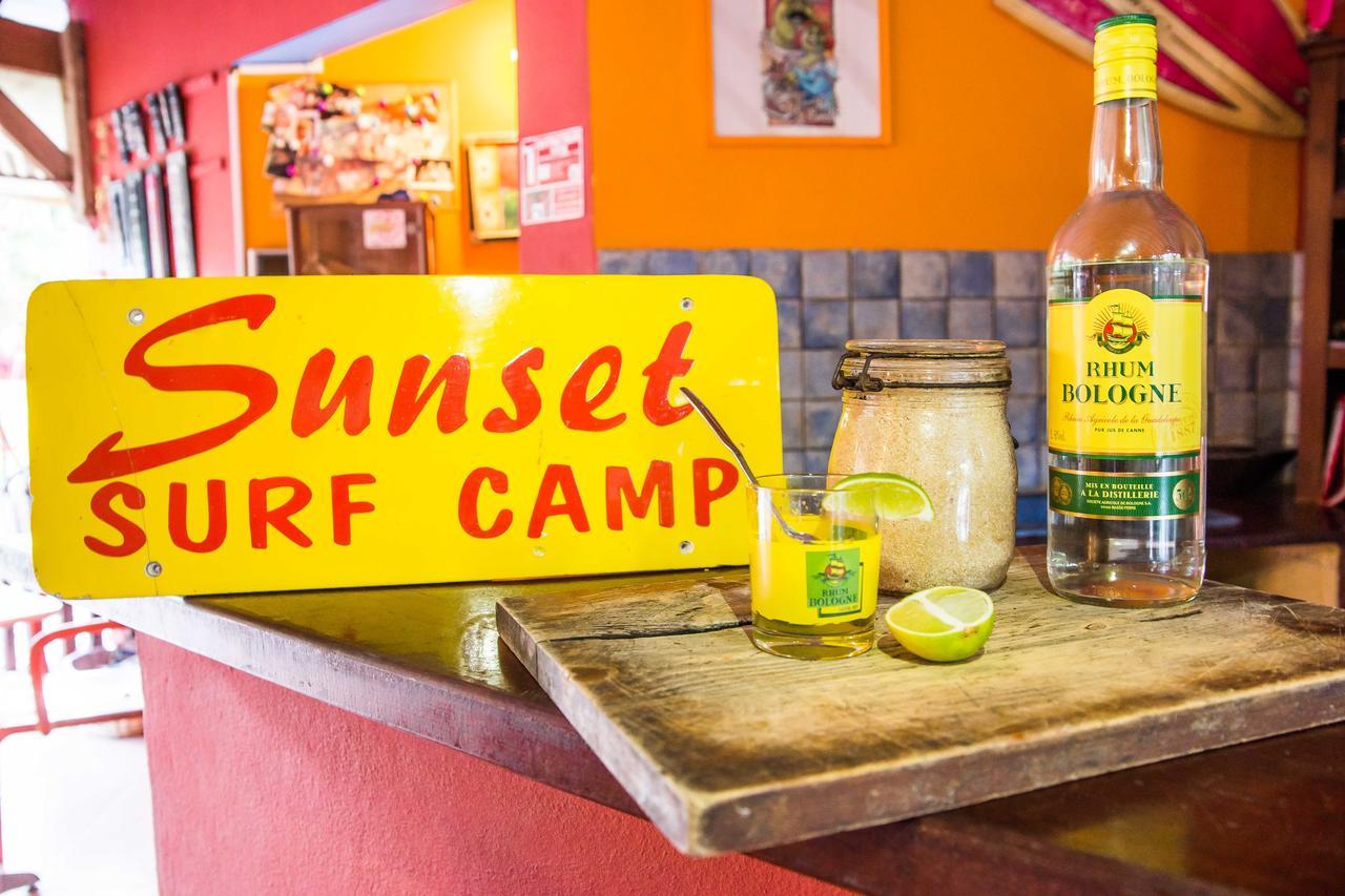 Sunset Surf Camp Pansiyon Saint-Francois  Dış mekan fotoğraf